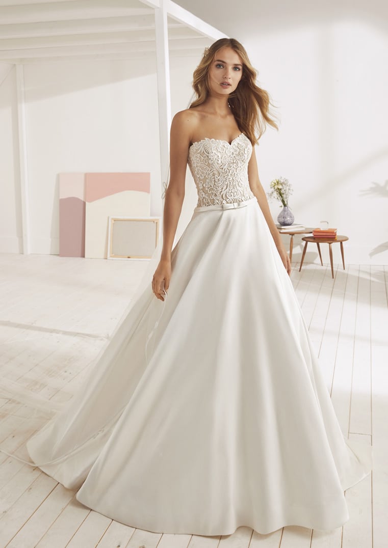Oona - White One