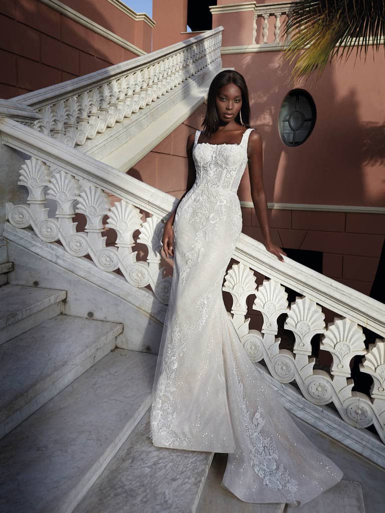 Robes de mariée Demetrios 1215