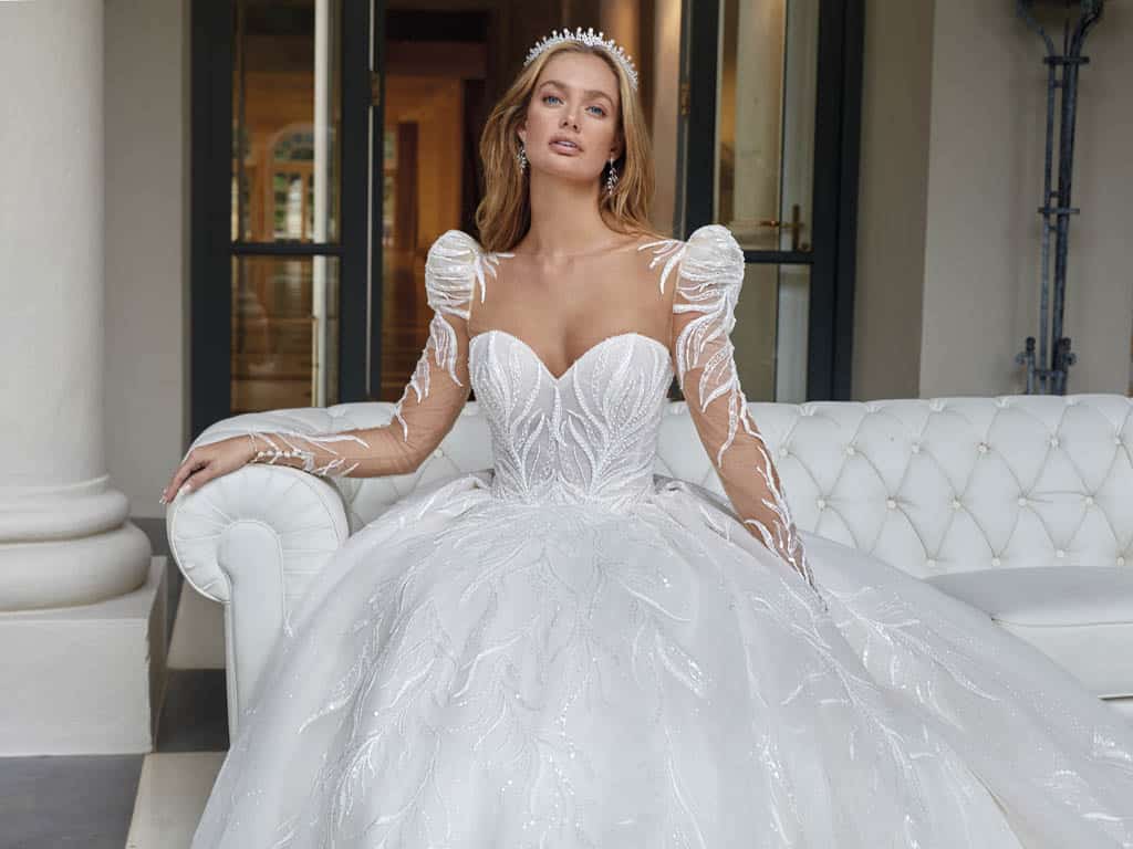 Robes de mariée Demetrios Platinum DP465