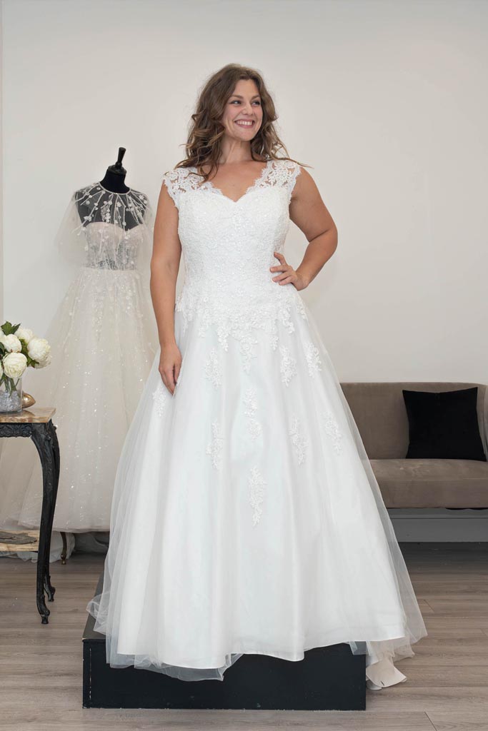 Robes de mariée Lovely 23407